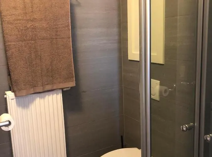 Logies Dampoort Hotel *